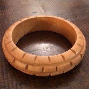 NEW! Vintage Carved Wood Bangle Bracelet